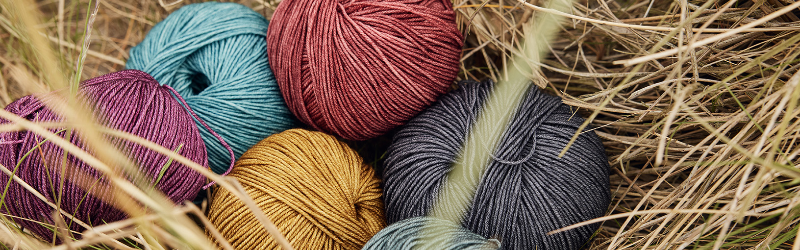 High quality yarns for knitting, crocheting & felting Lana Grossa Yarns